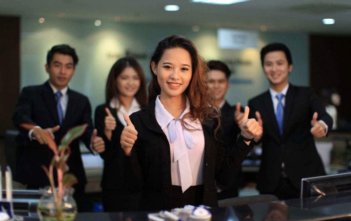 Nh&acirc;n vi&ecirc;n Telesales c&oacute; chất giọng chuẩn sẽ khiến kh&aacute;ch h&agrave;ng dễ chịu hơn