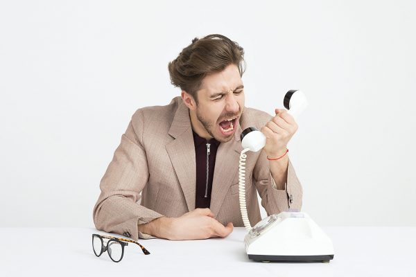 Bắt nạt người mới là lý do khiến mâu thuẫn nội bộ công ty tăng cao