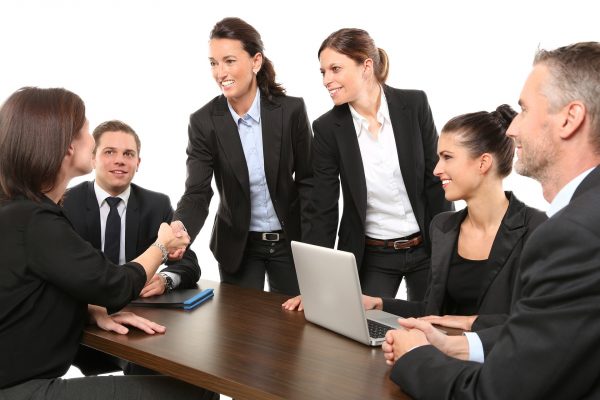 Nhân viên hài lòng với công việc giúp doanh nghiệp phát triển