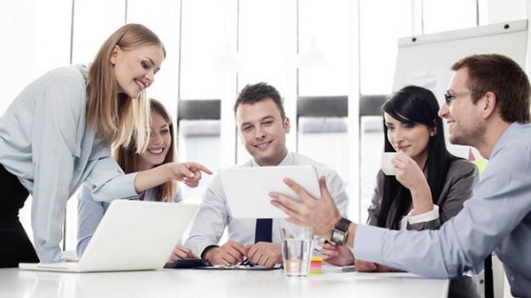 Giới thiệu tổng qu&aacute;t về doanh nghiệp v&agrave; định hướng hoạt động cho nh&acirc;n vi&ecirc;n