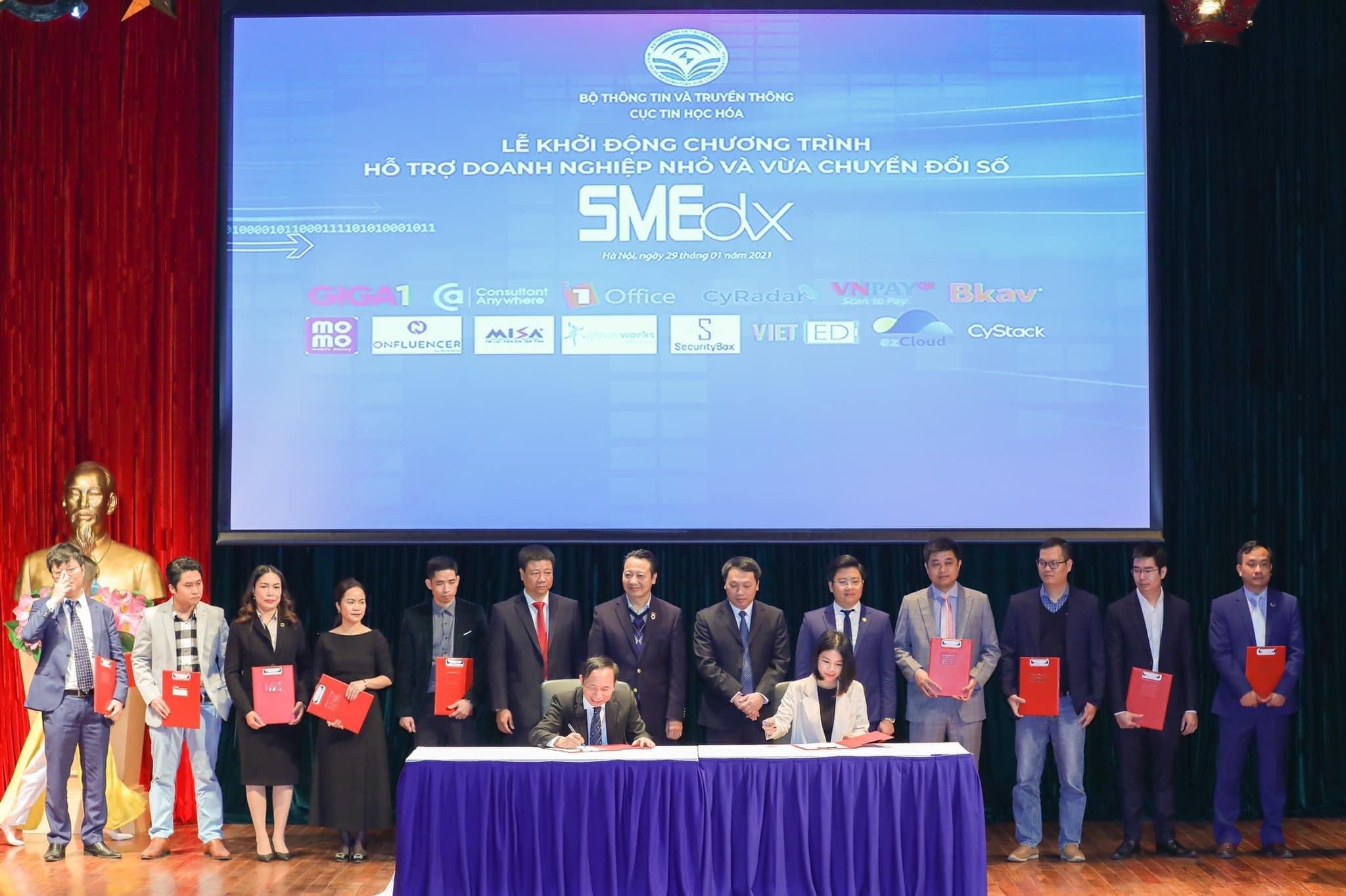 1Office hỗ trợ SMEs chuyển đổi số