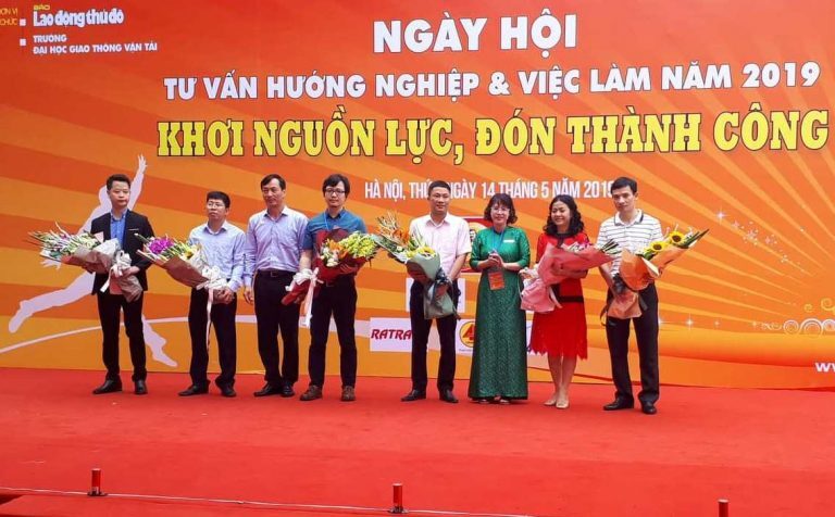 cách tuyển dụng hiệu quả chuyên nghiệp Tổ chức các sự kiện tuyển dụng