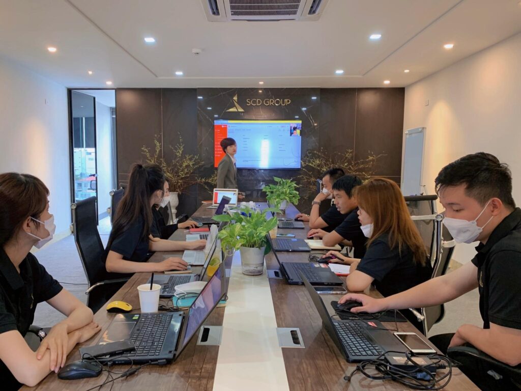 1Office đào tạo sử dụng phần mềm chấm công tính lương cho khách hàng