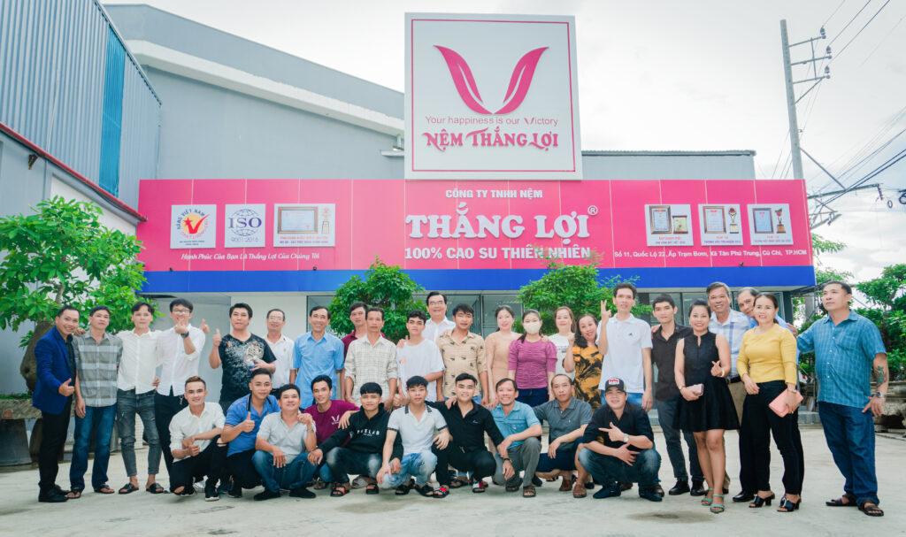 Nệm Thắng Lợi quyết t&acirc;m bắt tay v&agrave;o chuyển đổi số c&ugrave;ng 1Office
