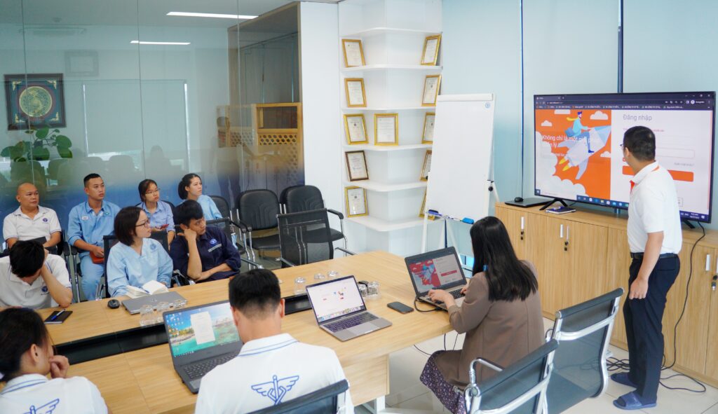 Buổi tập huấn ứng dụng giải ph&aacute;p số 1Office của c&aacute;n bộ nh&acirc;n vi&ecirc;n NutriCare