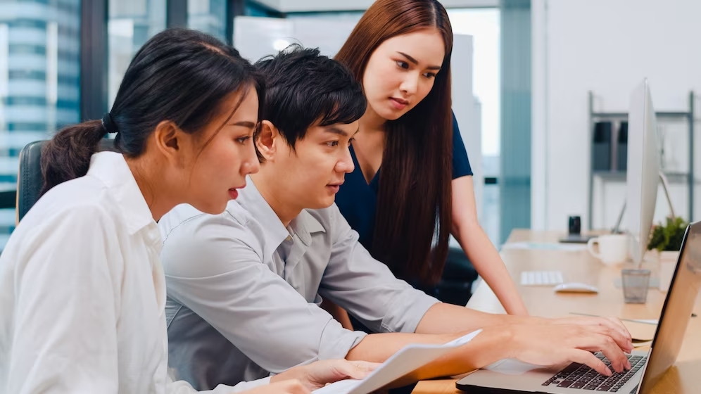 Trường hợp nào người lao động phải bồi thường chi phí đào tạo nhân sự