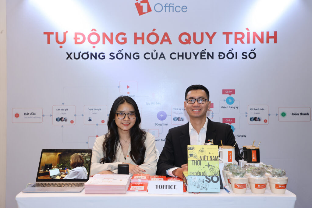 Gian hàng của sự kiện 1Office tại sự kiện Biztech 2023 Tự động hóa quy trình - Xương sống của chuyển đổi số