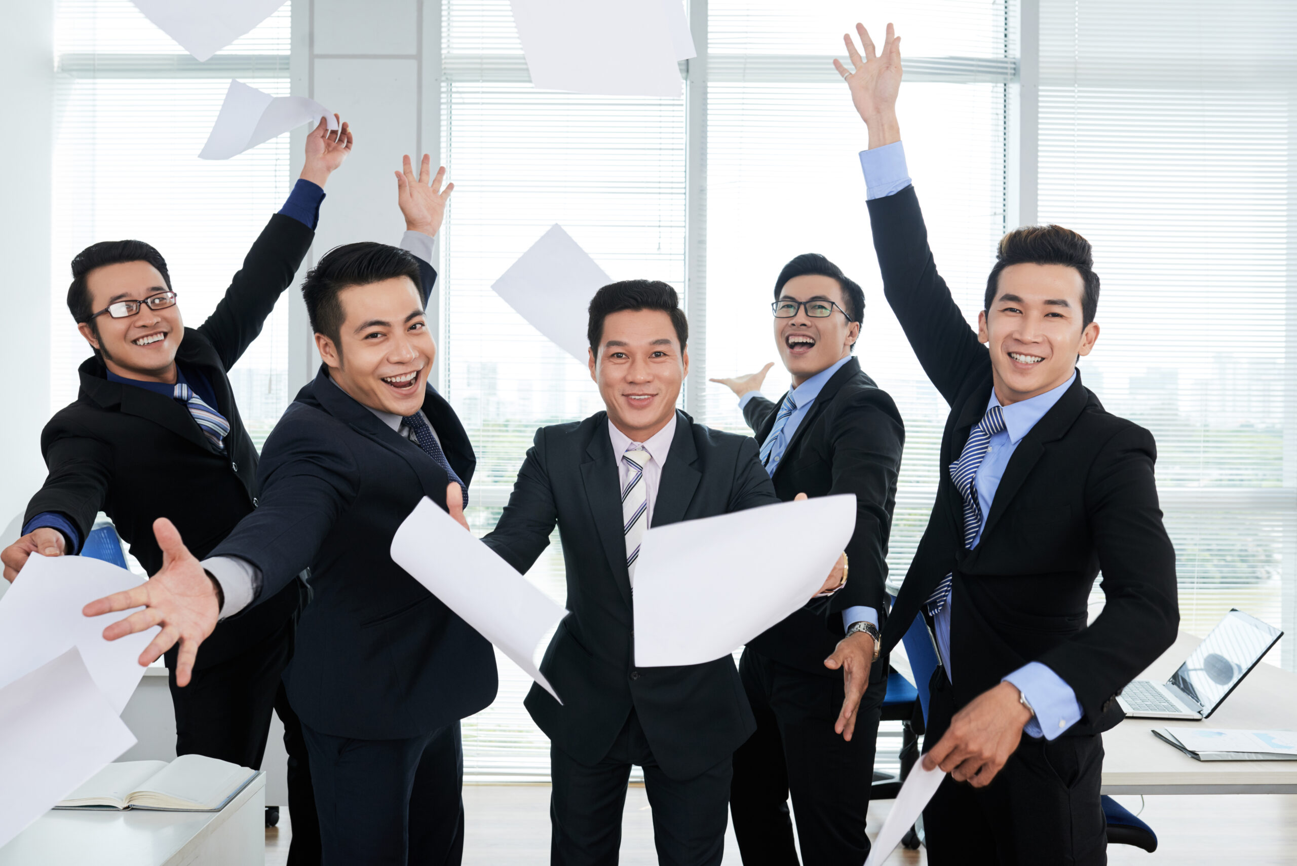 Ai là người phụ trách và chịu trách nhiệm khi triển khai 5S?