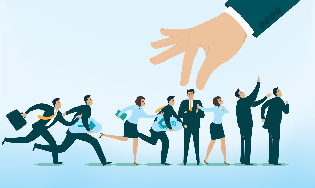 Quyết định điều chuyển nh&acirc;n sự l&agrave; g&igrave;?