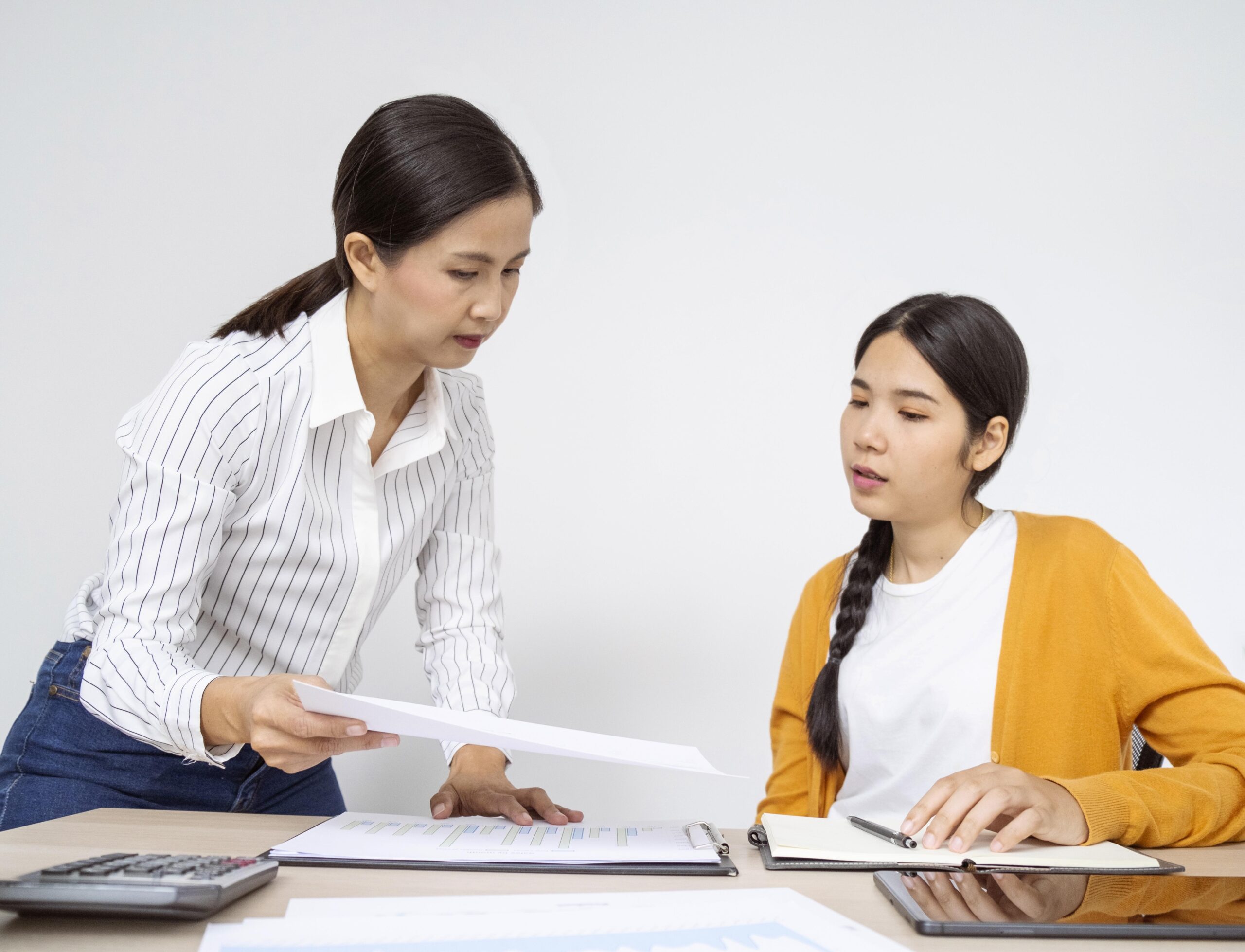 Vai tr&ograve; của gi&aacute;o vi&ecirc;n v&agrave; phụ huynh trong qu&aacute; tr&igrave;nh chuyển đổi số&nbsp;