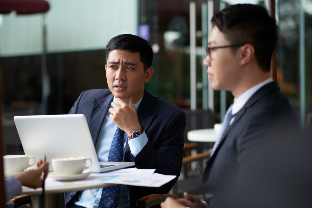 Lắng nghe một c&aacute;ch t&iacute;ch cực
