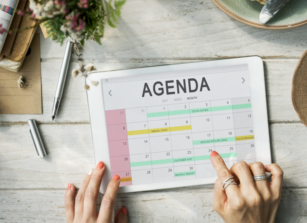 Agenda l&agrave; g&igrave;?